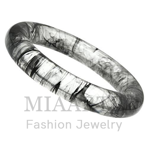 Bangle,Resin,N/A,Synthetic,Jet,Synthetic Stone